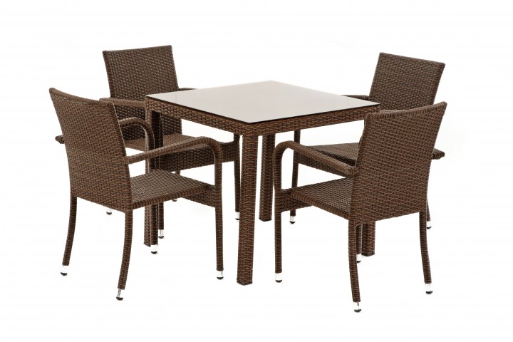 garden chairs and table